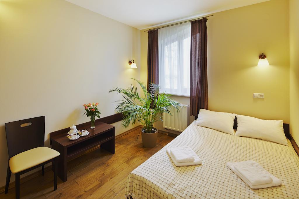 Medova Pechera Lviv Room photo